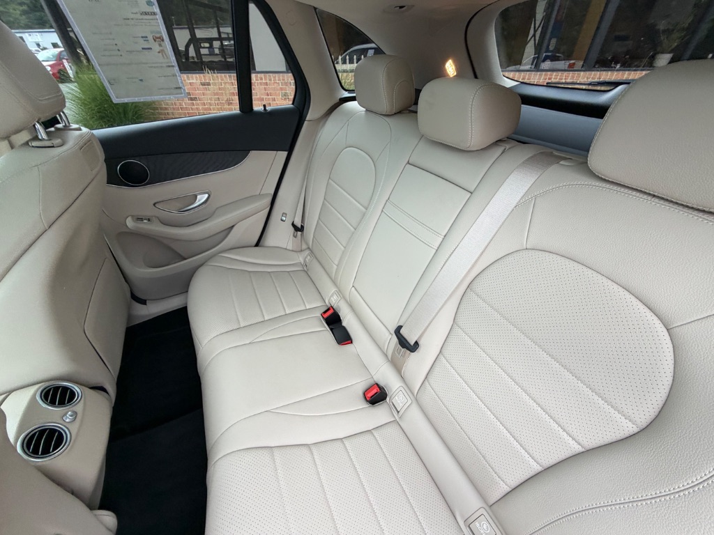 2018 Mercedes-Benz C-Class - $20,950