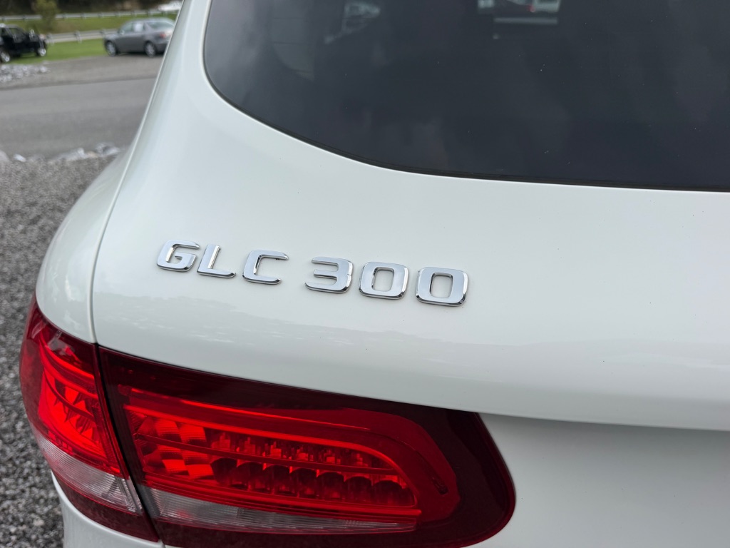 2018 Mercedes-Benz C-Class - $20,950