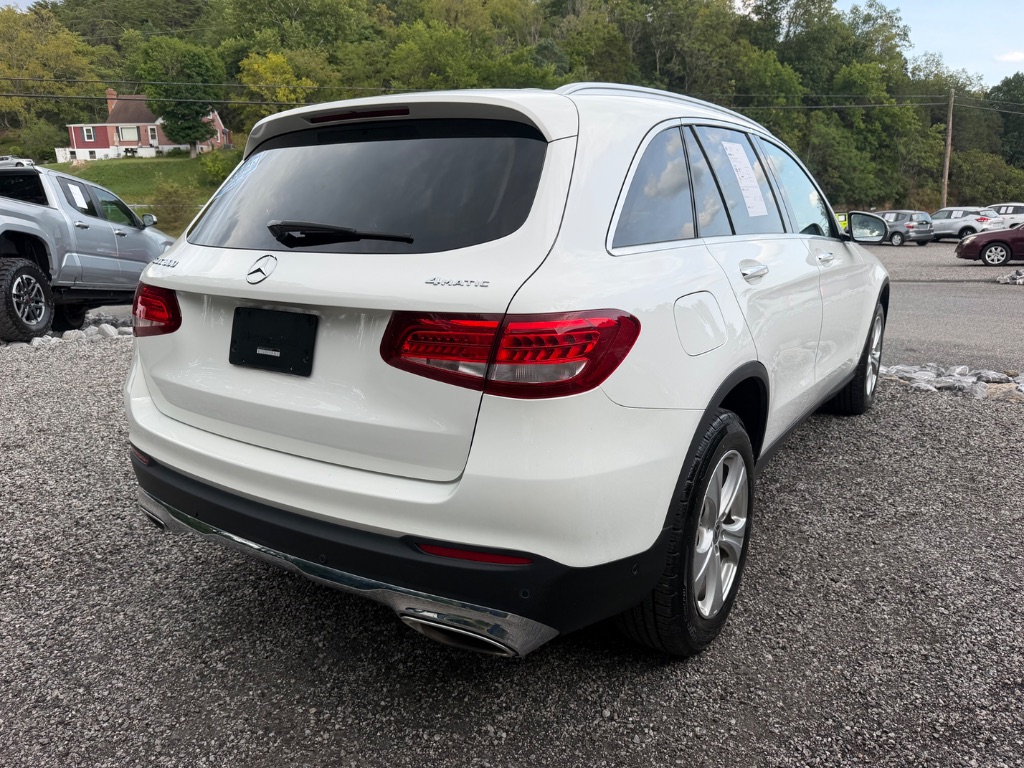 2018 Mercedes-Benz C-Class - $20,950