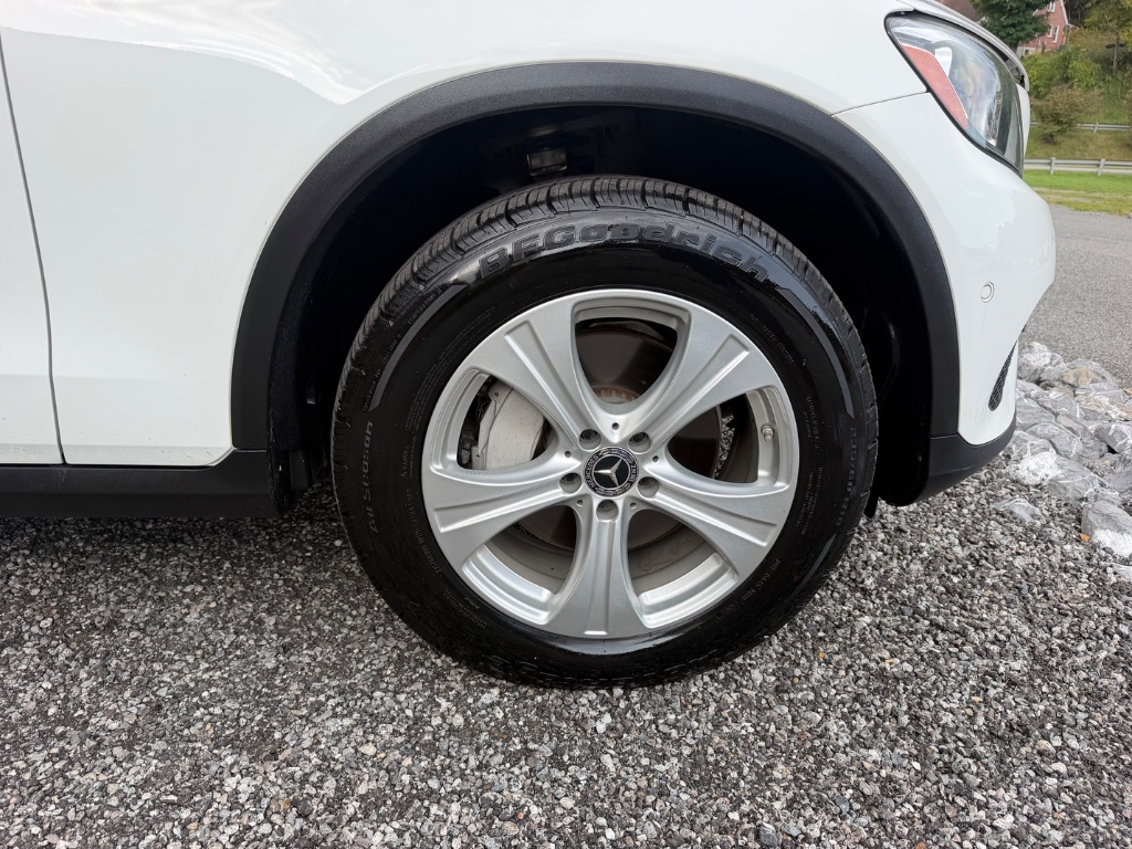 2018 Mercedes-Benz C-Class - $20,950
