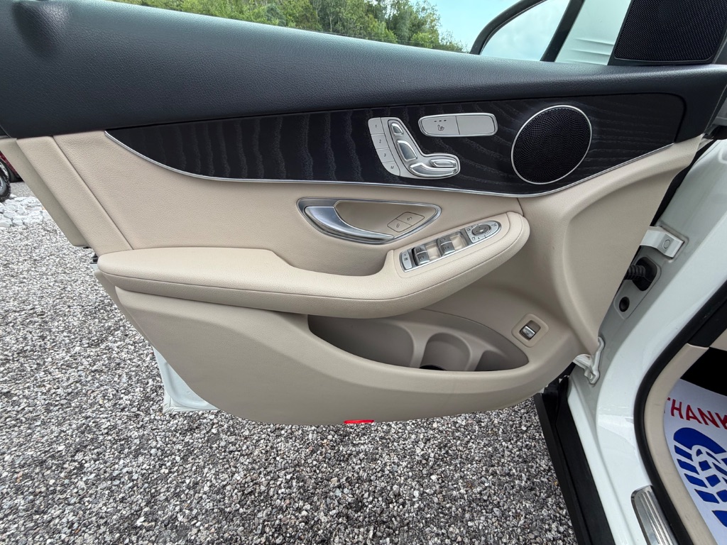2018 Mercedes-Benz C-Class - $20,950