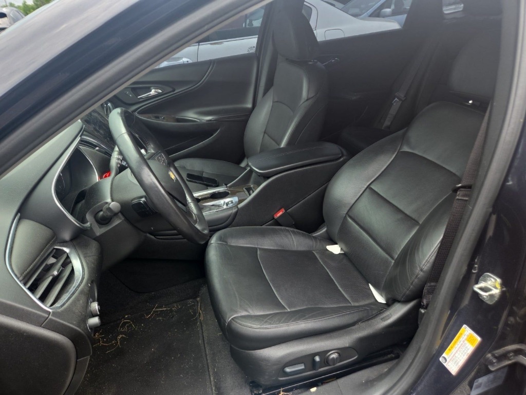 2022 Chevrolet Malibu - $23,950