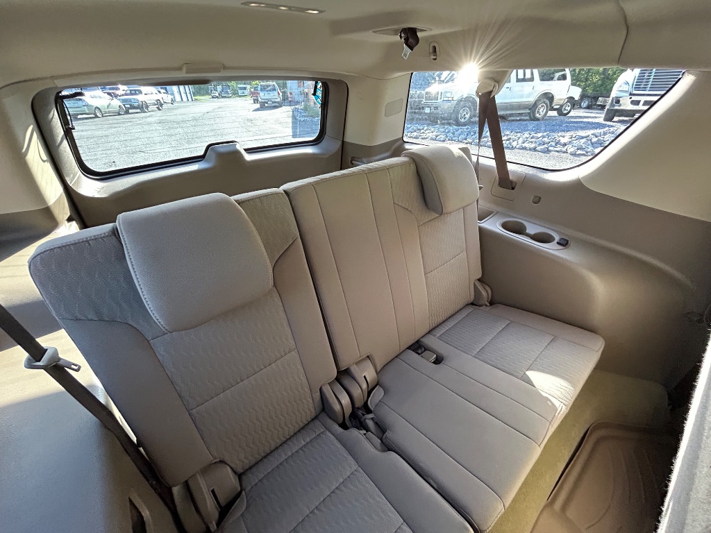 2018 Chevrolet Suburban 1500 LS photo