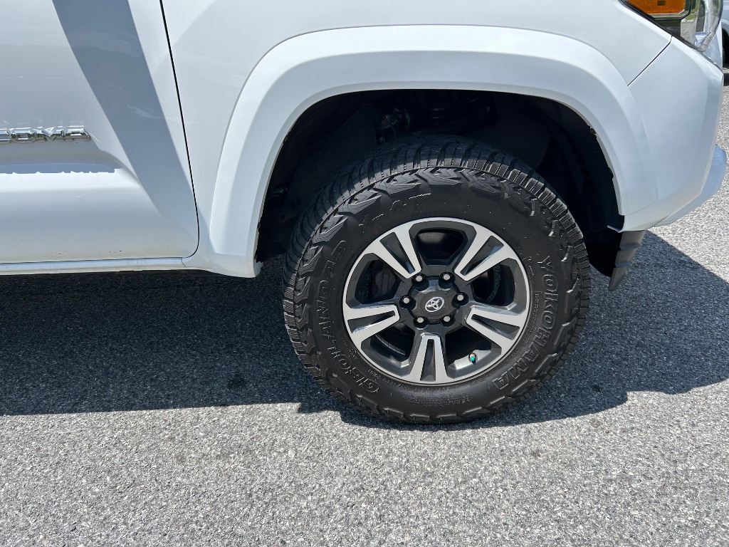2018 Toyota Tacoma TRD Sport photo