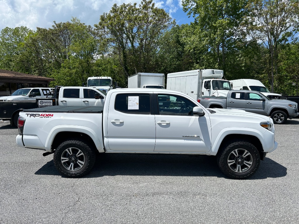2018 Toyota Tacoma TRD Sport photo