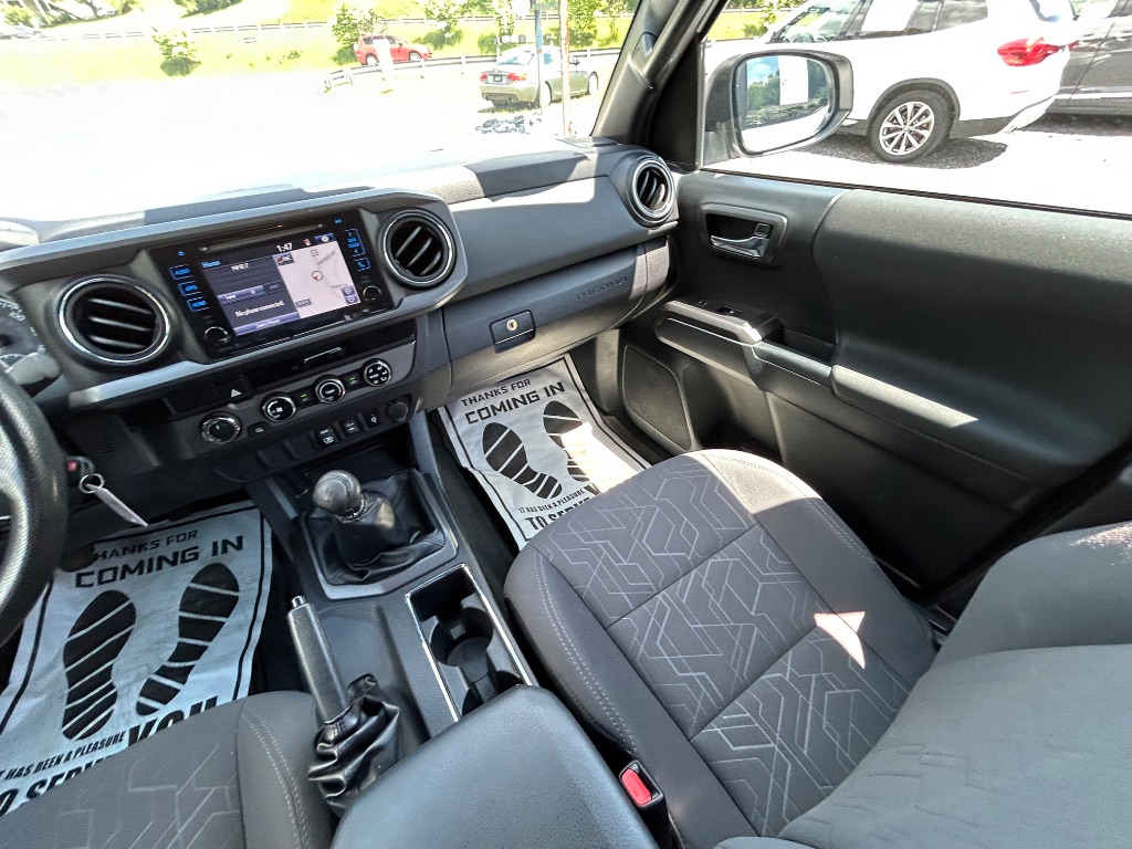 2018 Toyota Tacoma TRD Sport photo