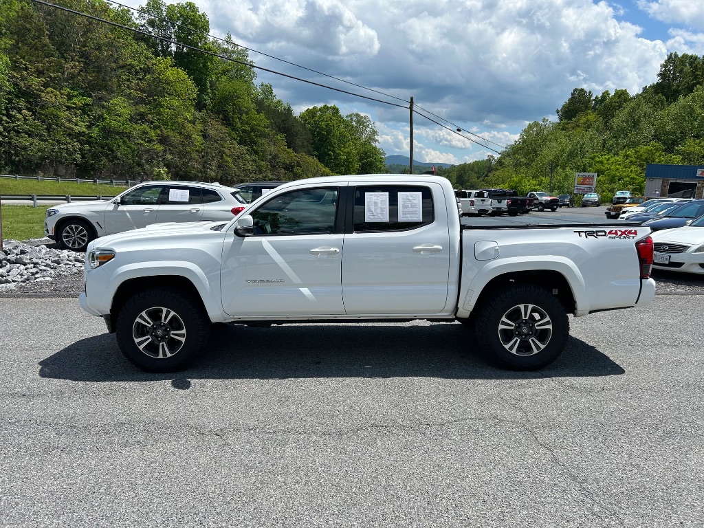 2018 Toyota Tacoma TRD Sport photo