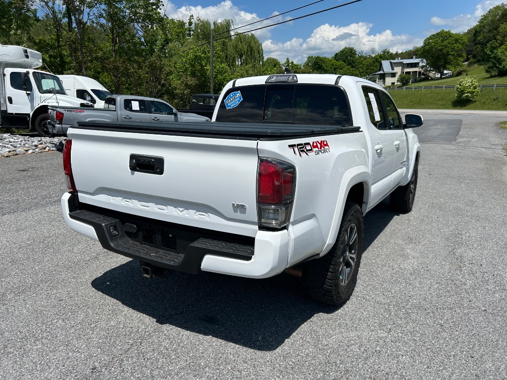 2018 Toyota Tacoma TRD Sport photo