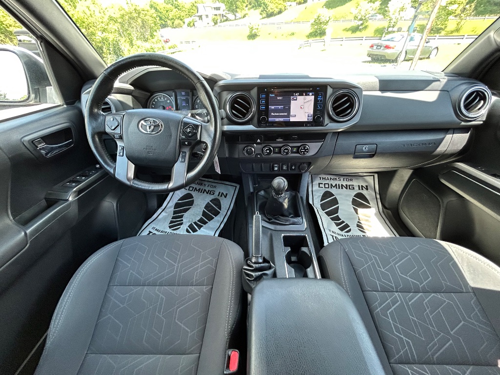 2018 Toyota Tacoma TRD Sport photo