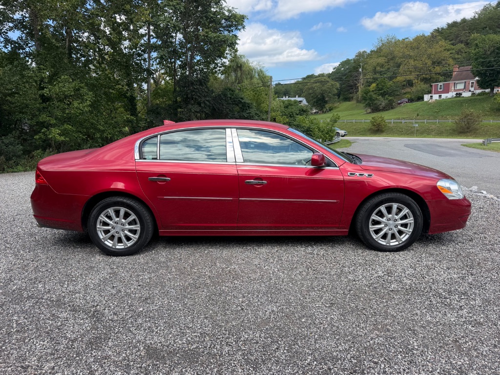 2010 Buick Lucerne - $8,950