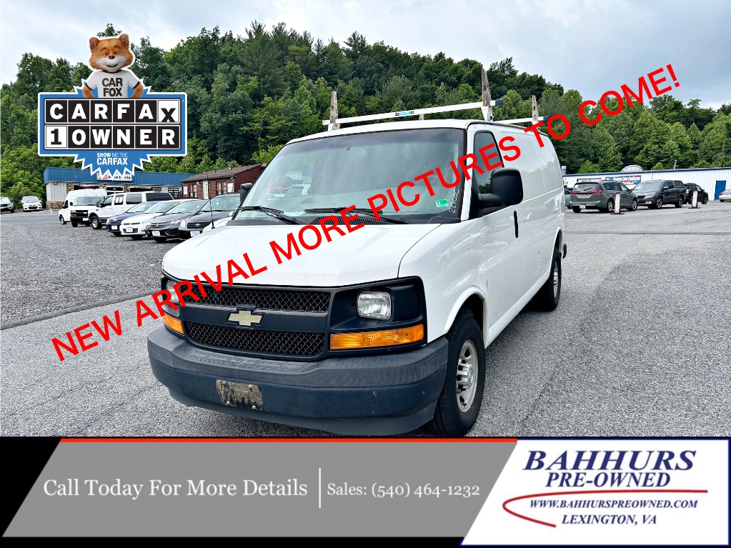 2017 Chevrolet G2500 Vans Express photo