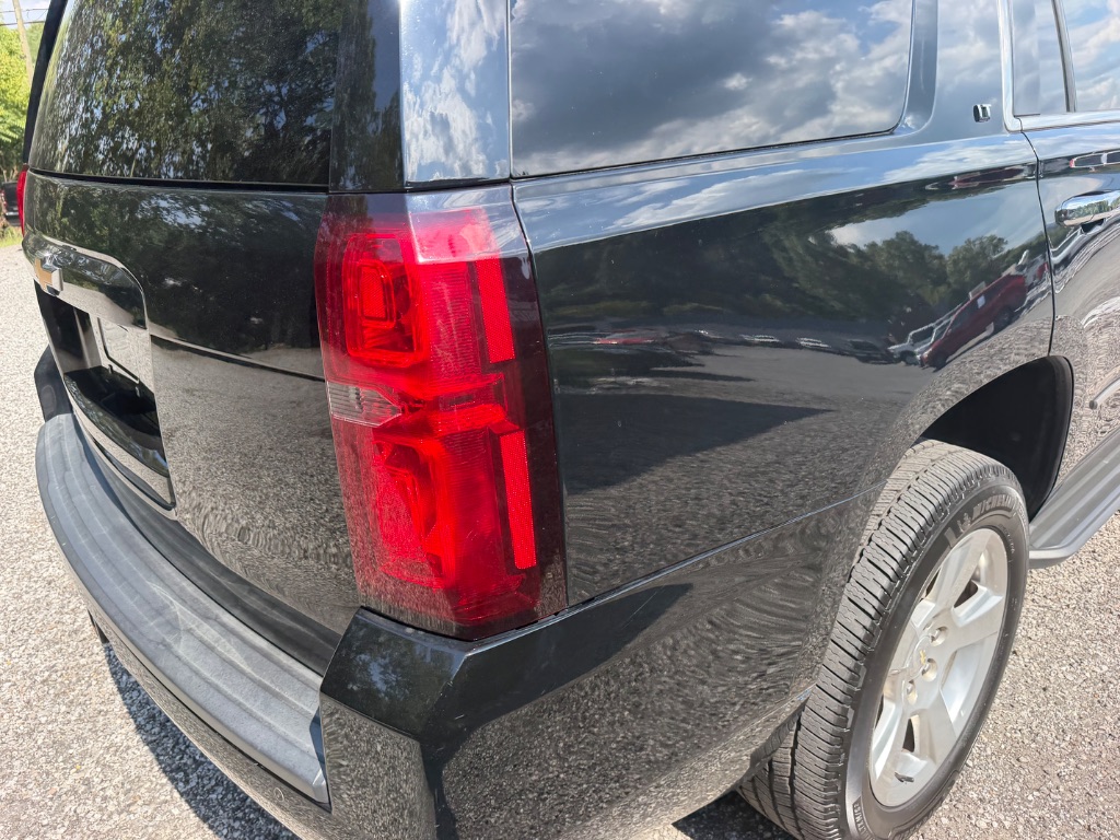 2017 Chevrolet Tahoe - $18,950