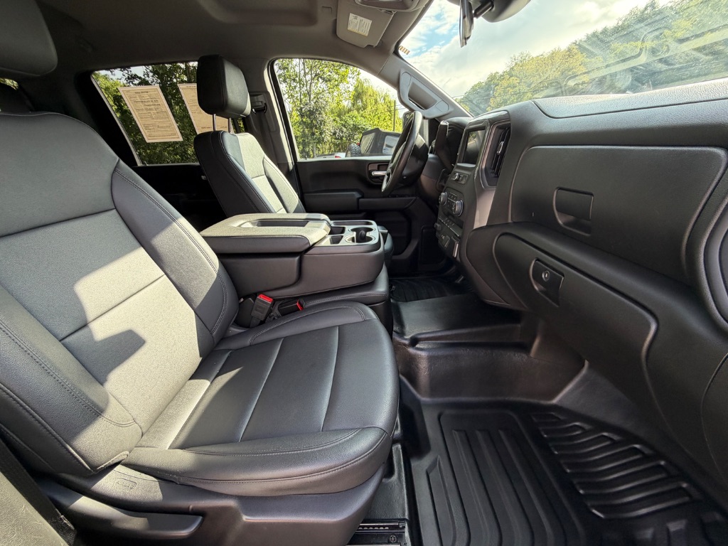 2024 Chevrolet Silverado 2500 - $44,950