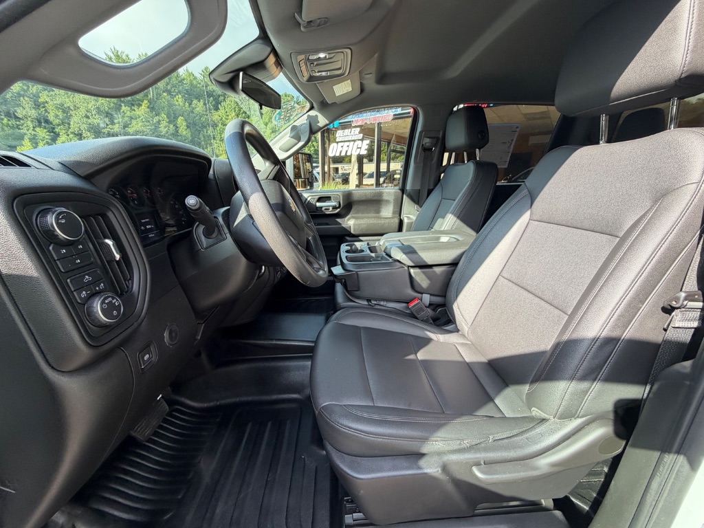 2024 Chevrolet Silverado 2500 - $44,950