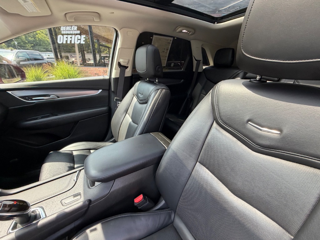 2017 Cadillac XT5 - $18,950