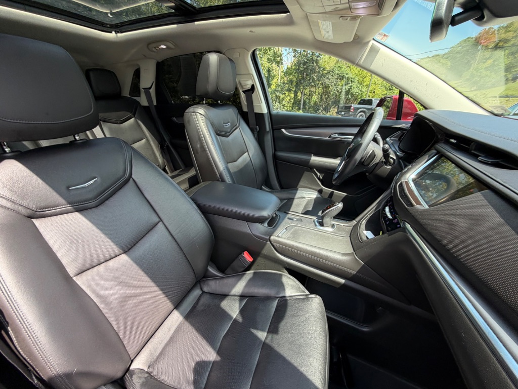 2017 Cadillac XT5 - $18,950