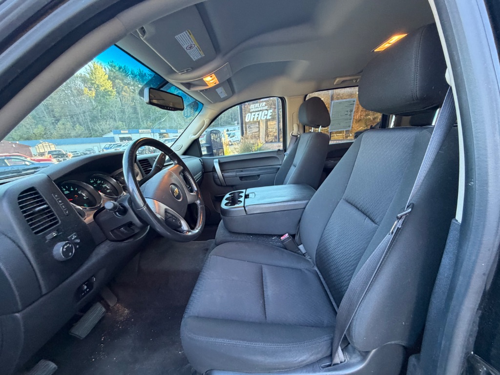 2014 Chevrolet Silverado - $21,950