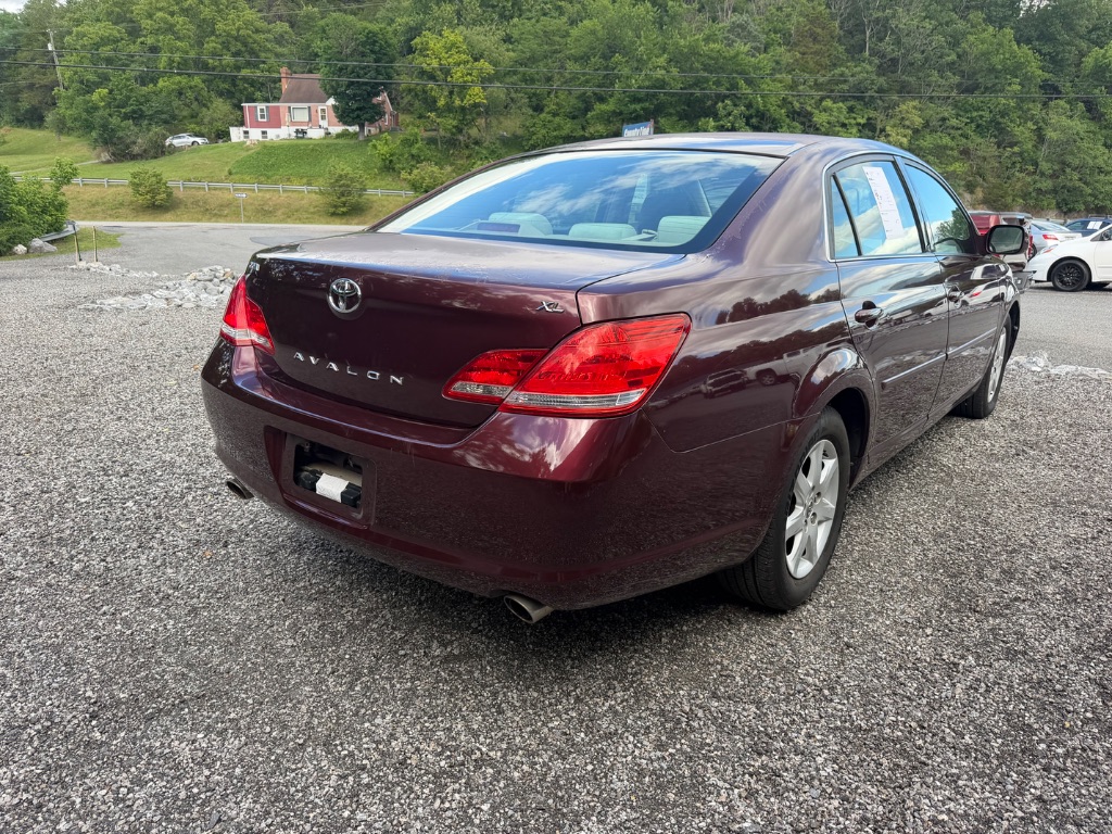 2007 Toyota Avalon - $4,550
