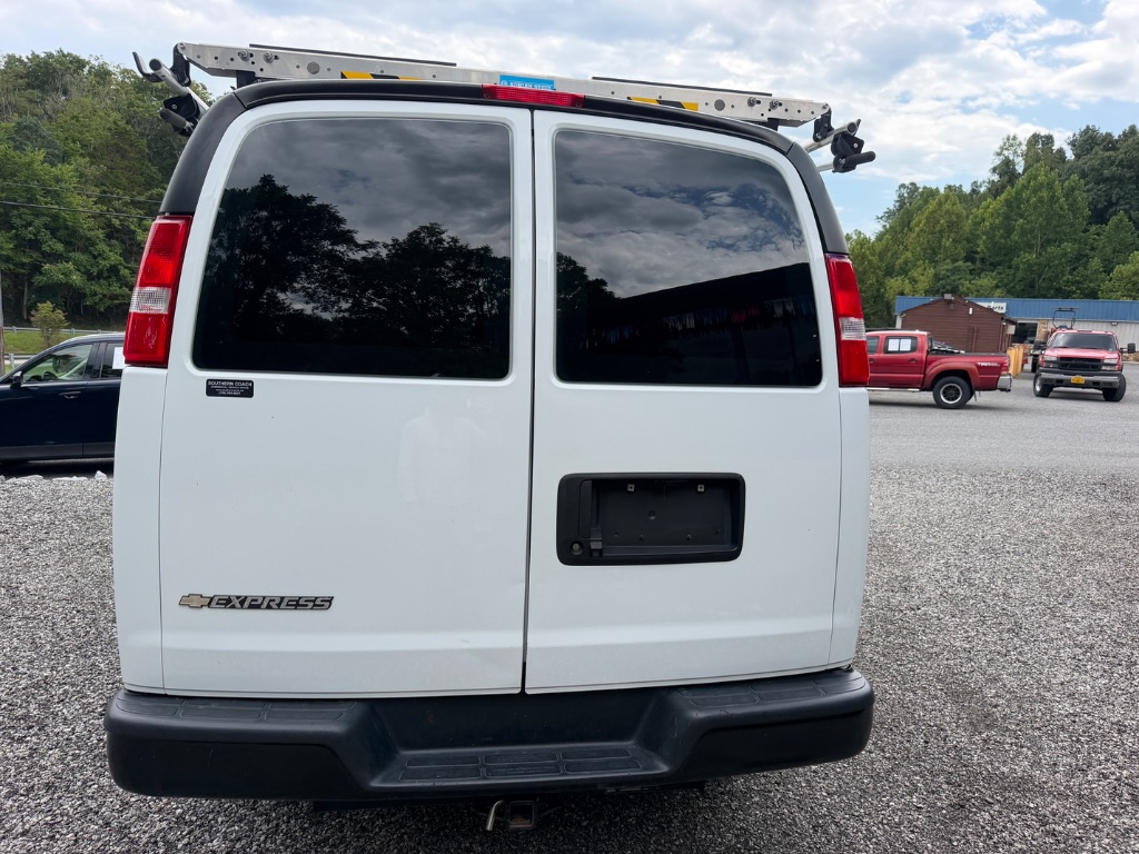 2022 Chevrolet Express - $27,950