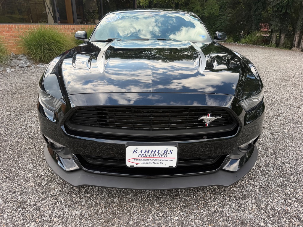2016 Ford Mustang - $28,950