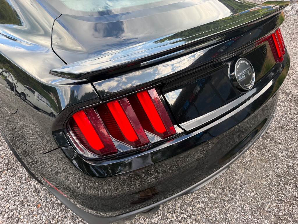 2016 Ford Mustang - $28,950
