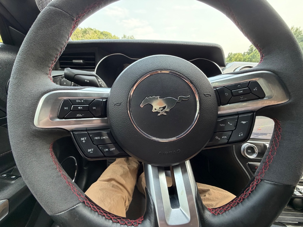 2016 Ford Mustang - $28,950
