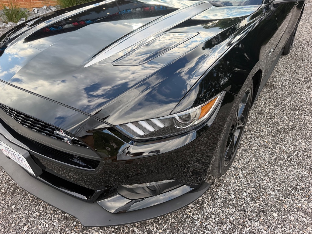 2016 Ford Mustang - $28,950