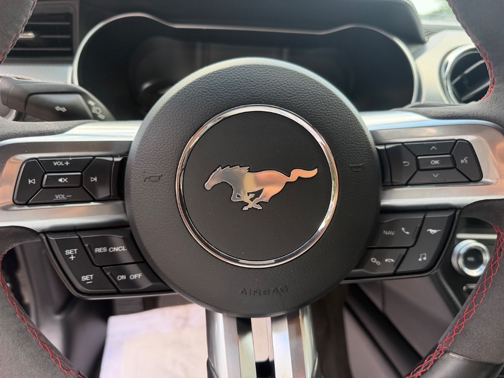 2016 Ford Mustang - $28,950