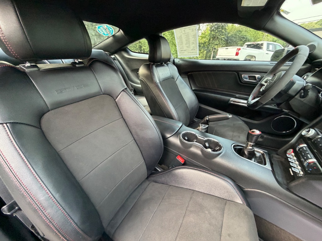 2016 Ford Mustang - $28,950