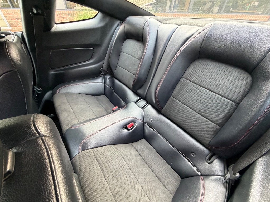 2016 Ford Mustang - $28,950