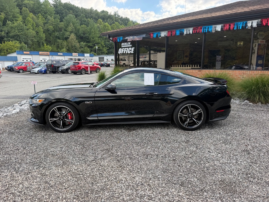 2016 Ford Mustang - $28,950