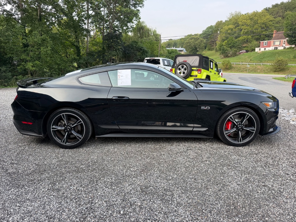 2016 Ford Mustang - $28,950