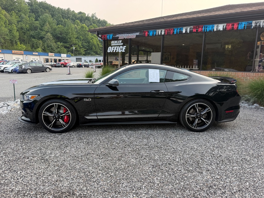 2016 Ford Mustang - $28,950