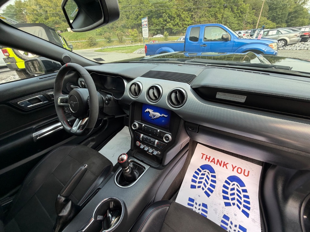 2016 Ford Mustang - $28,950