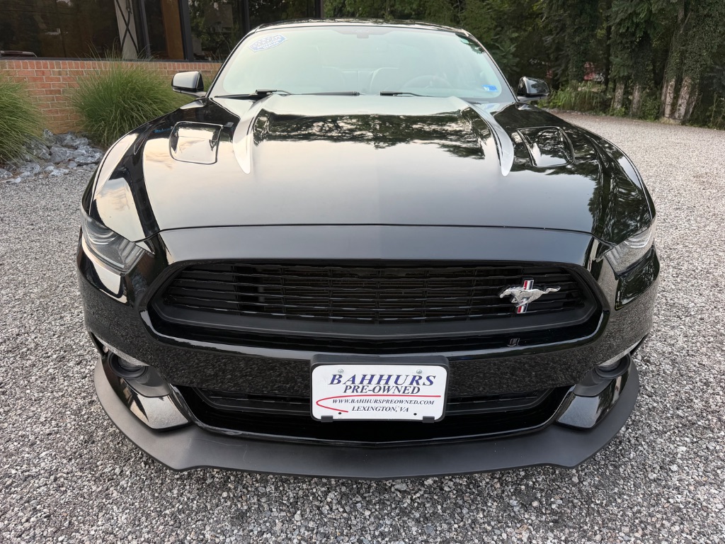 2016 Ford Mustang - $28,950