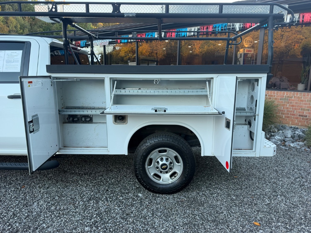 2022 Chevrolet Silverado Hd - $29,950