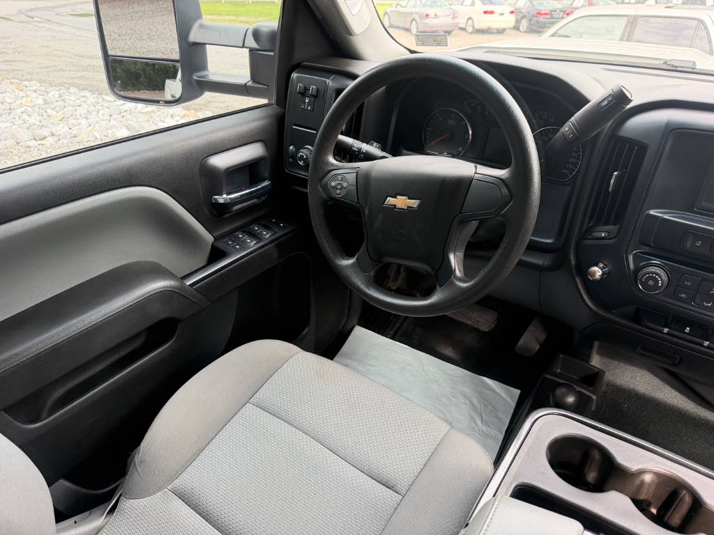 2018 Chevrolet Silverado - $30,950