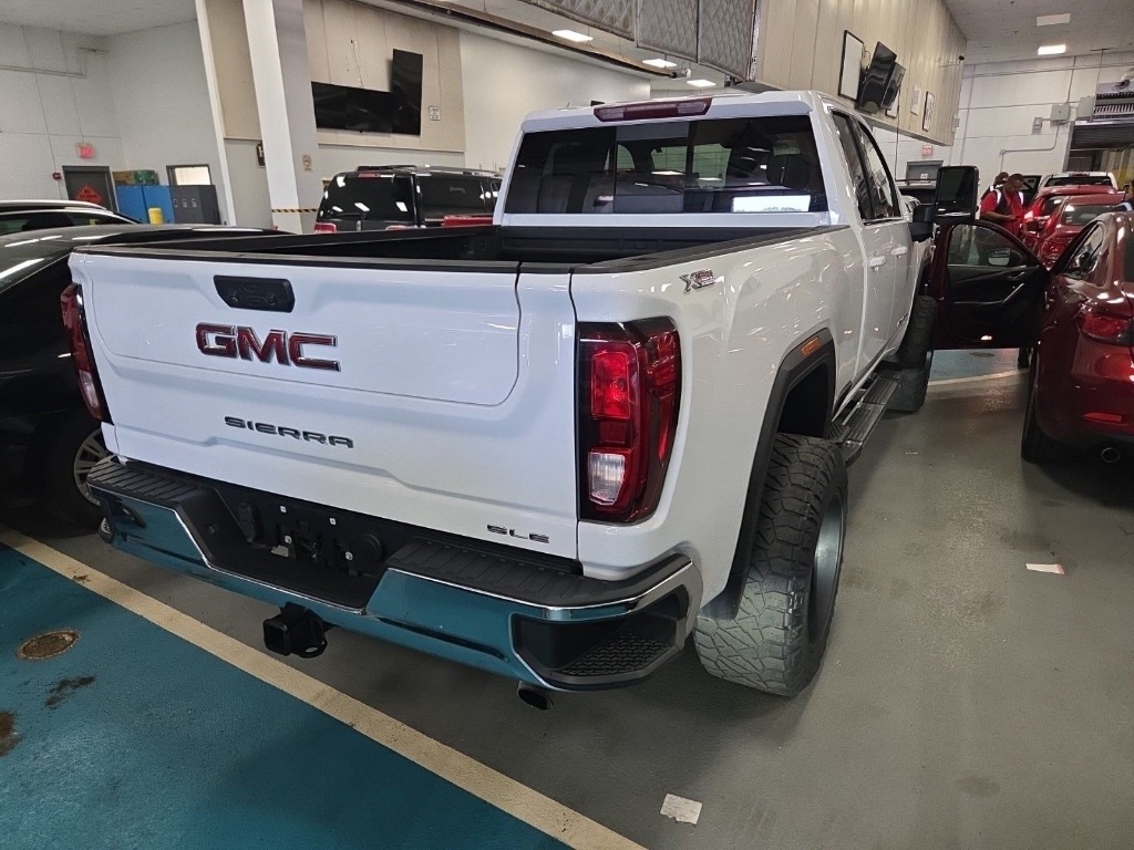 2022 GMC Sierra Hd - $45,950
