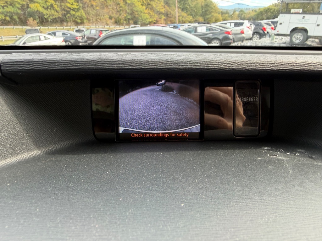 2013 Toyota Sienna - $13,950
