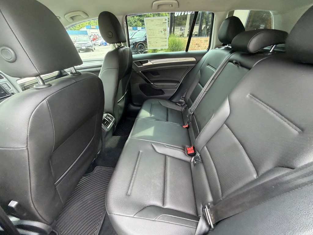 2017 Volkswagen Golf - $9,950