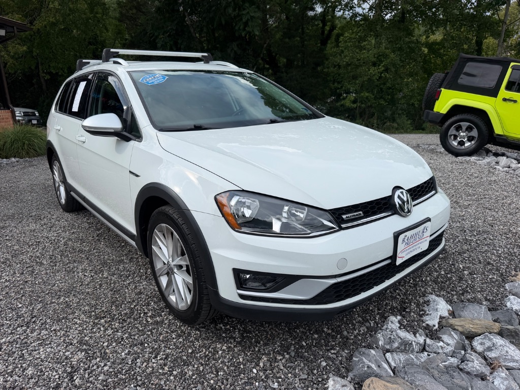 2017 Volkswagen Golf - $9,950