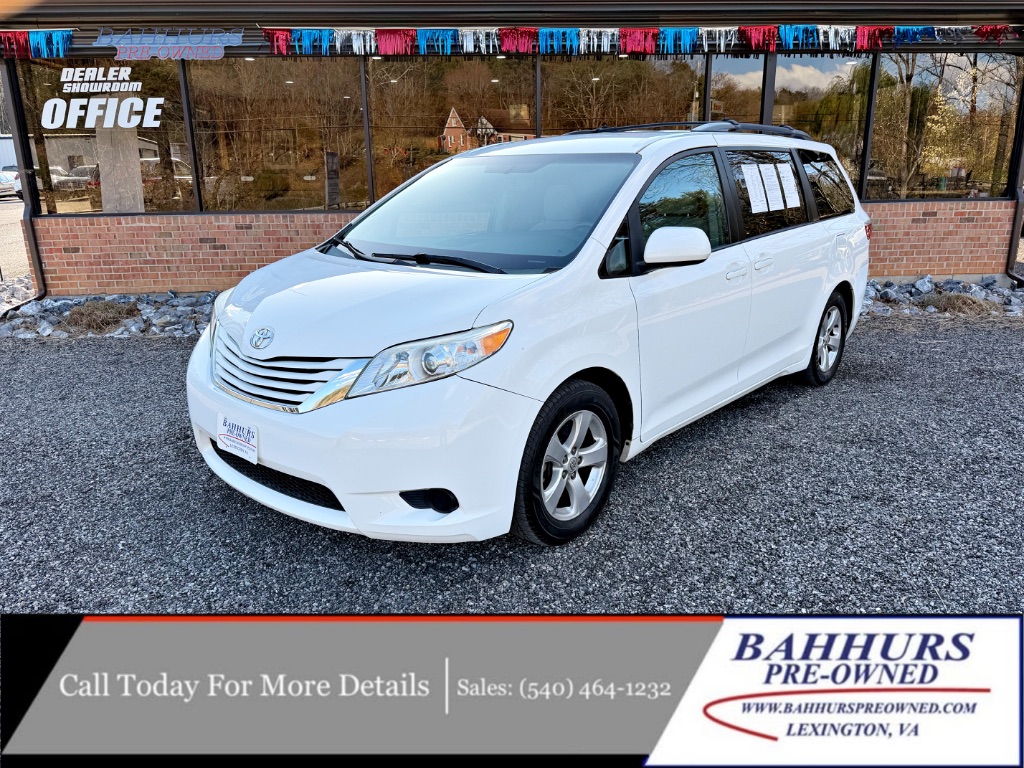 2015 Toyota Sienna LE 7-Passenger Auto Access Seat