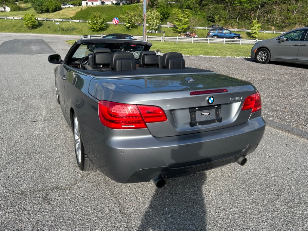 2013 BMW Legend 335i photo