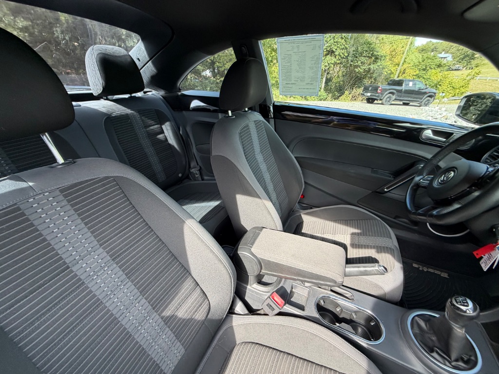2014 Volkswagen Beetle - $13,950