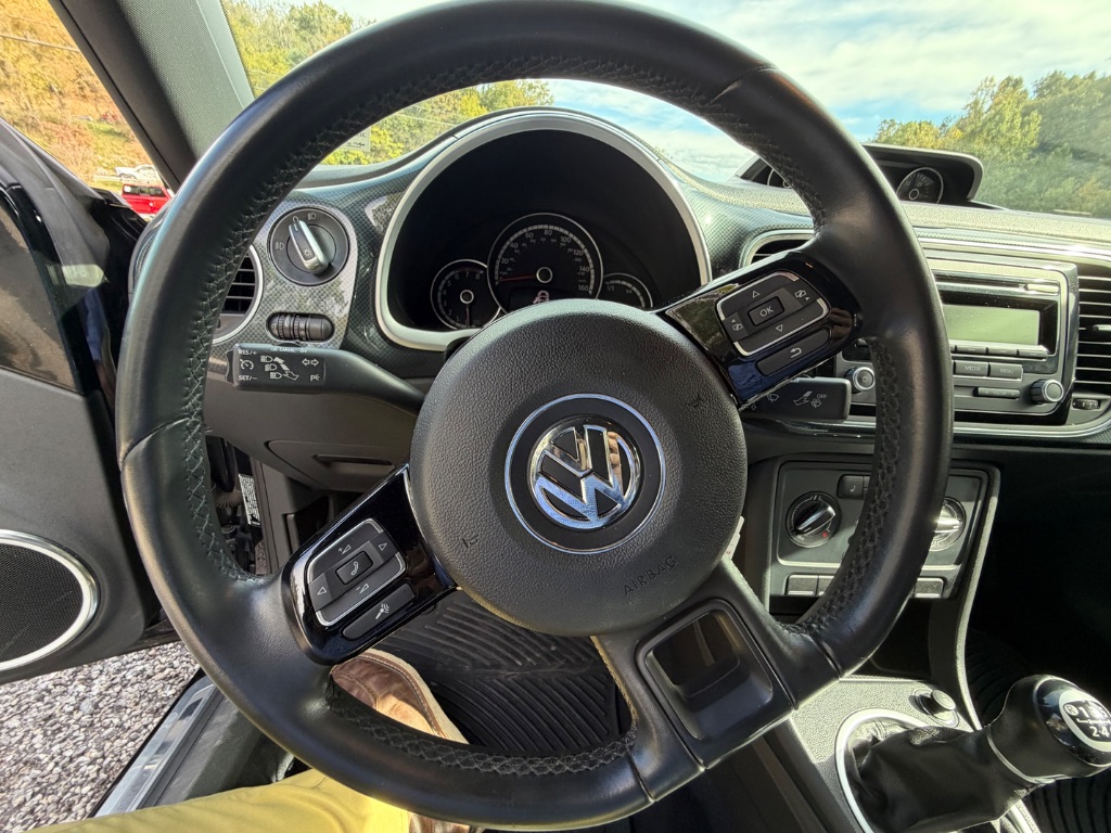 2014 Volkswagen Beetle - $13,950
