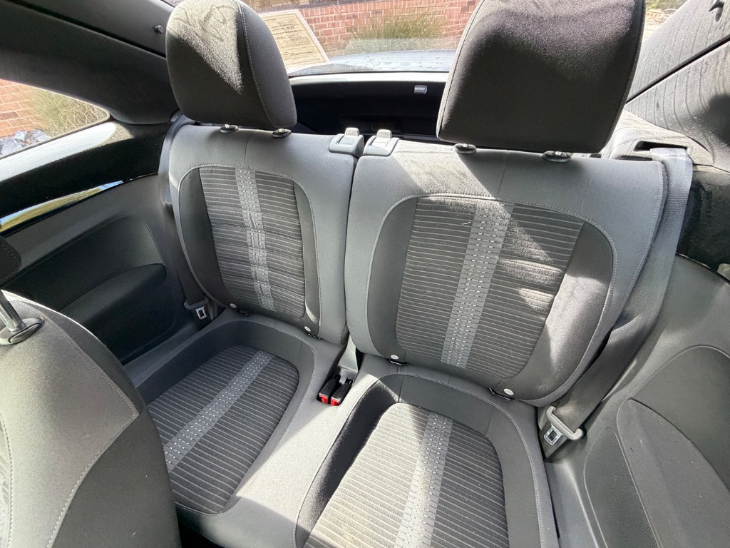 2014 Volkswagen Beetle - $13,950