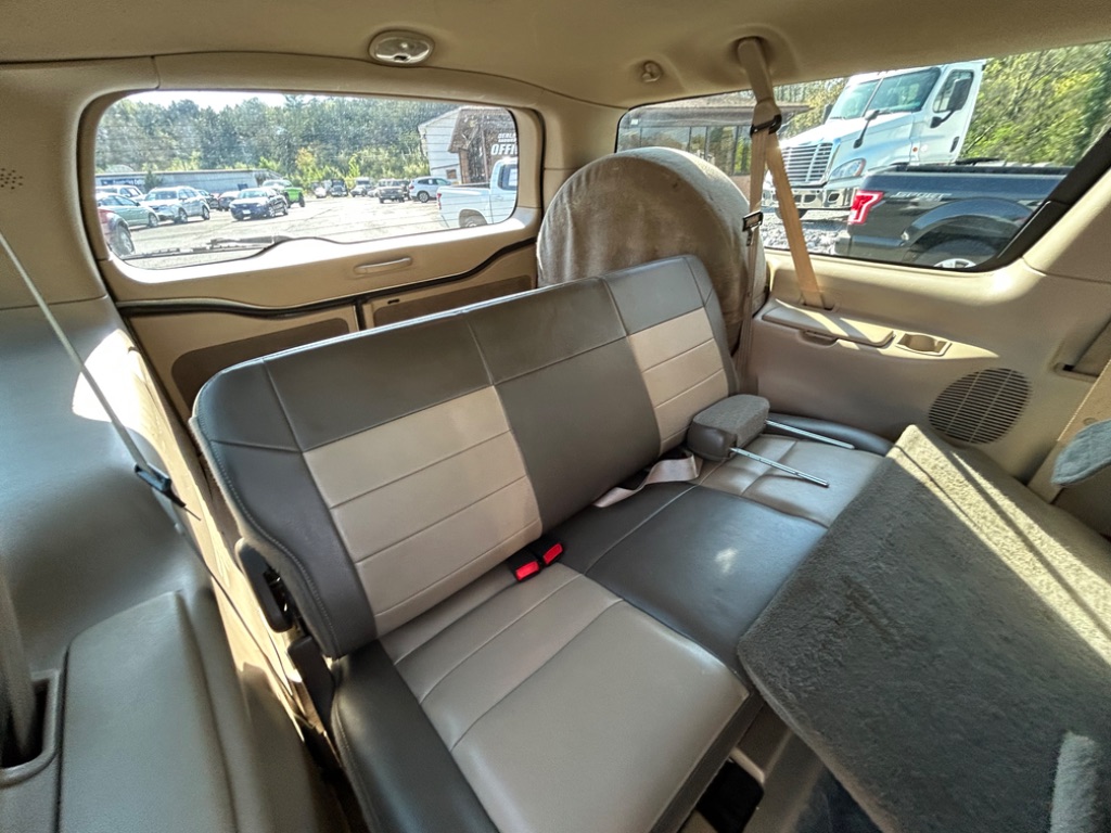 2003 Ford Excursion Eddie Bauer photo