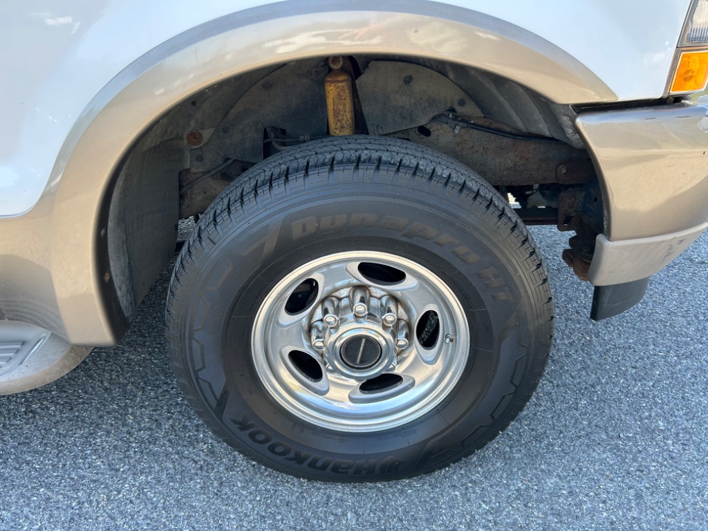 2003 Ford Excursion Eddie Bauer photo