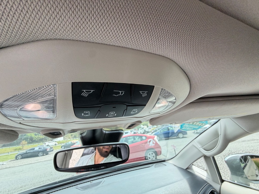 2022 Chrysler Pacifica - $25,950