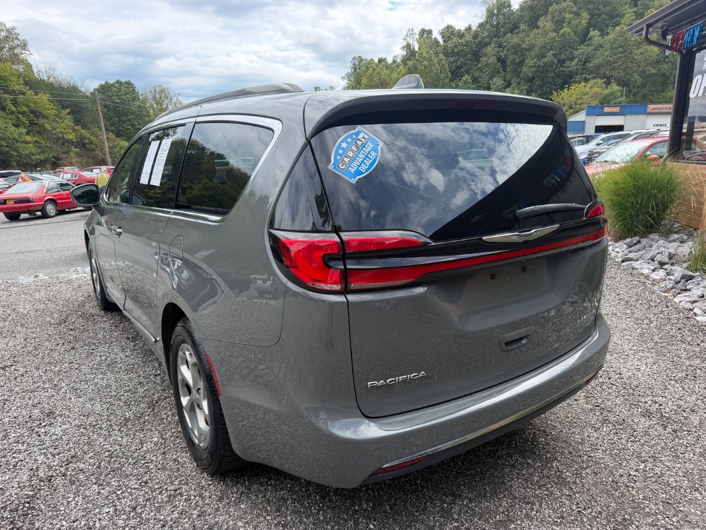 2022 Chrysler Pacifica - $25,950